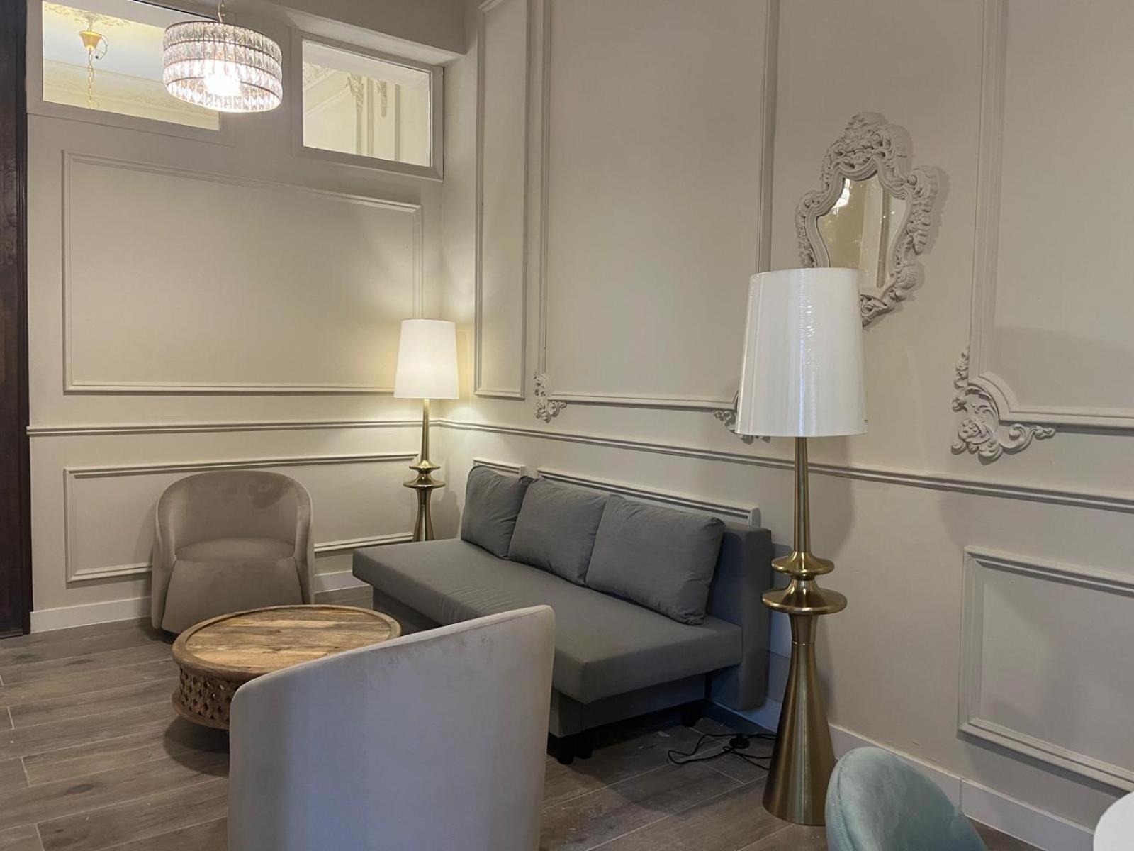 Apartamentos Loles De Cisneros Catedral Málaga Extérieur photo
