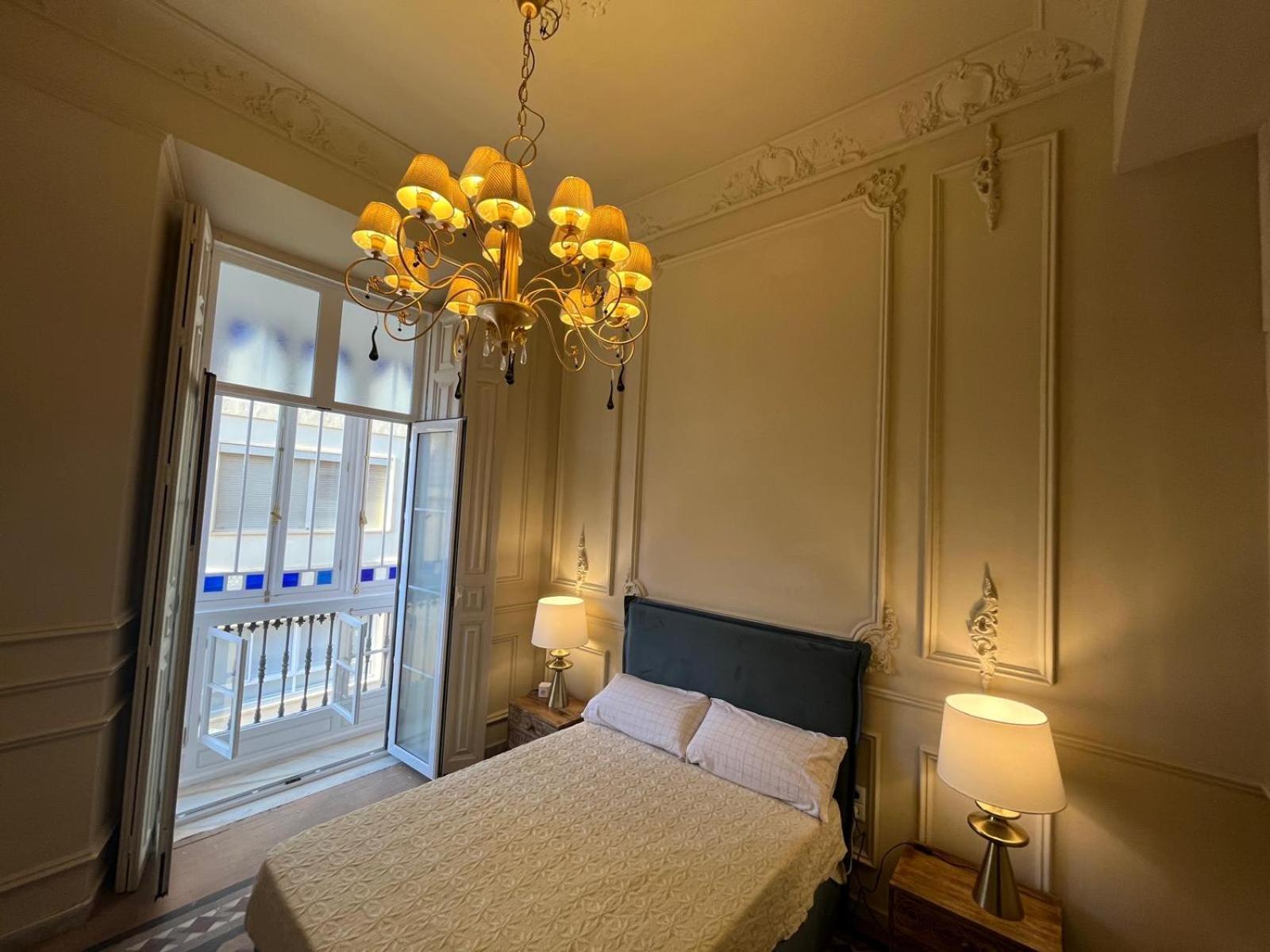 Apartamentos Loles De Cisneros Catedral Málaga Extérieur photo