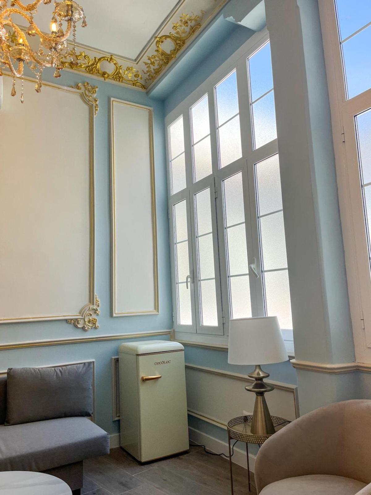 Apartamentos Loles De Cisneros Catedral Málaga Extérieur photo