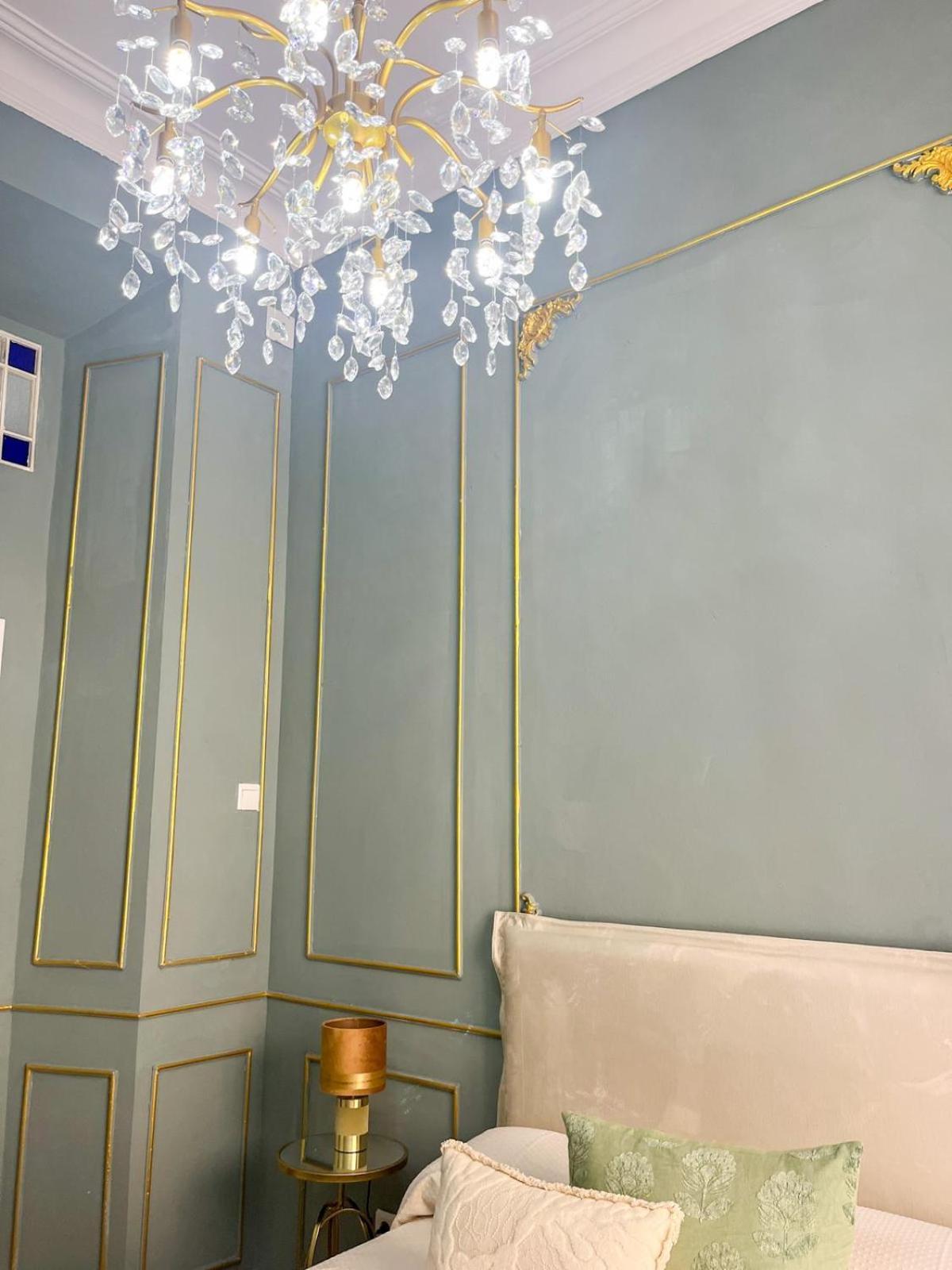 Apartamentos Loles De Cisneros Catedral Málaga Extérieur photo